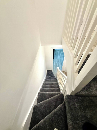 Interior 3, Spacious 5 Bedrooms in Excel Big Ben and Westfield, London