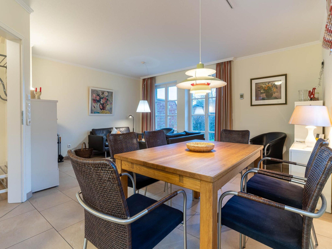 Dining, Doppelhaushalfte in St. Peter-ording, Nordfriesland