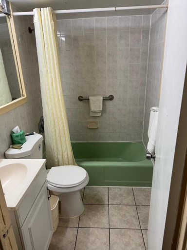 Bathroom 4, Rodeway Inn Boardwalk, Atlantic