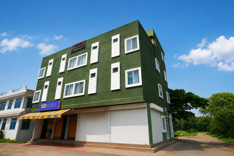 Entrance 5, Fabhotel Tsj Grand, Indore