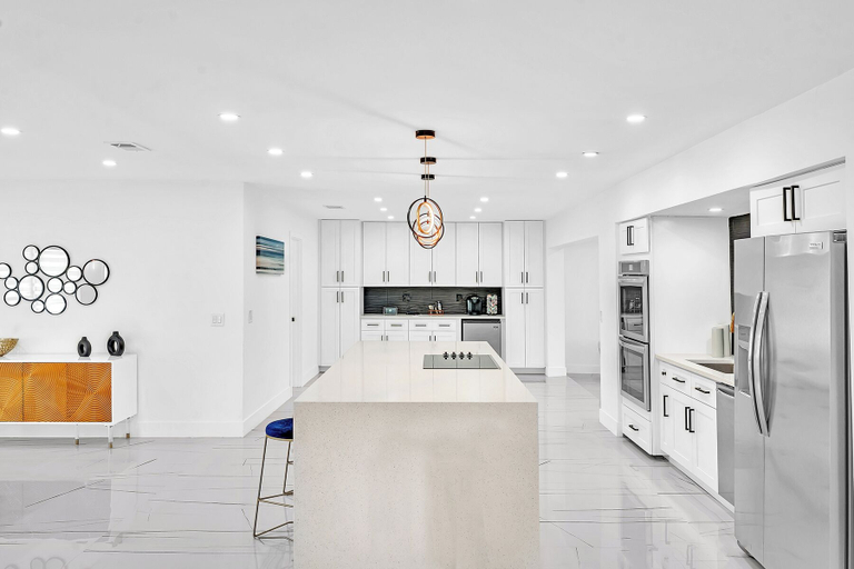 Private kitchen 5, Hollywood Hills Oasis Pool 7BR Retreat, Broward