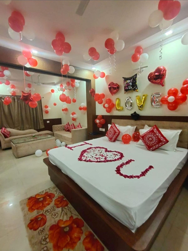 Room 2, APS Hotel Utsav, Dehradun