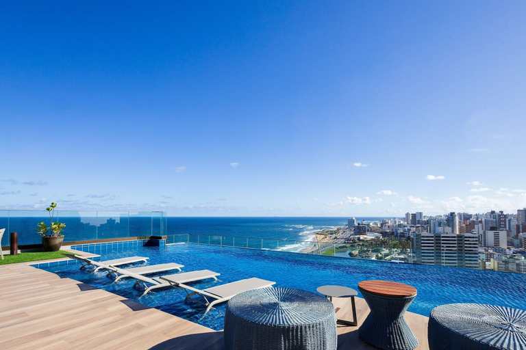 Pool 3, Lit 760 - Close to the Beach and the Convention Center Housi by Carpediem, Salvador