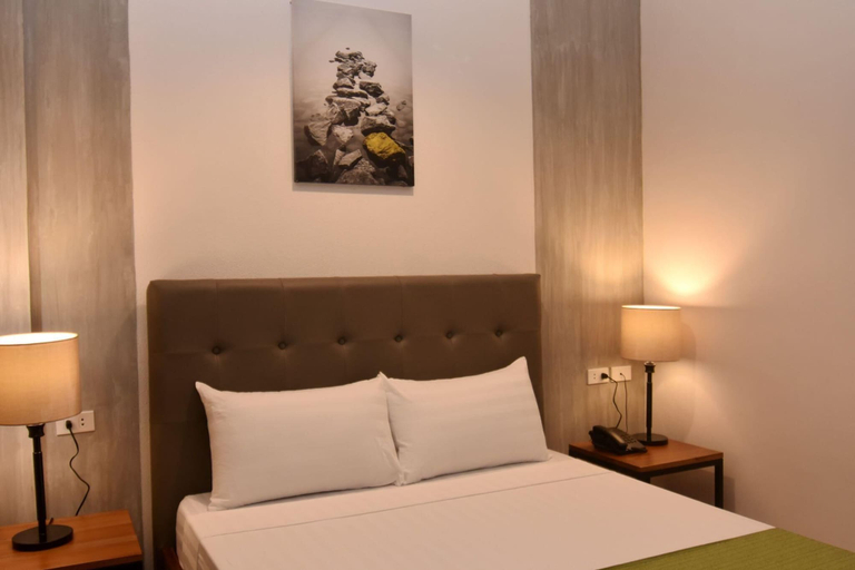 Room 5, Andeo Suites Apartment Rental, Angeles City