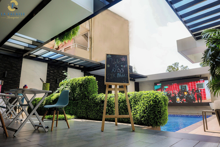 Exterior & Views 2, Hotel La Falaise Bonapriso, Wouri