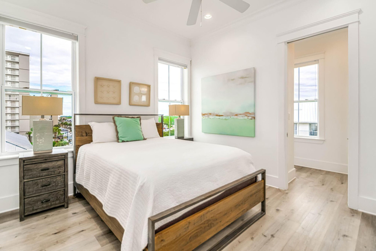 Room 2, Beachfront Bliss Beach House, Baldwin