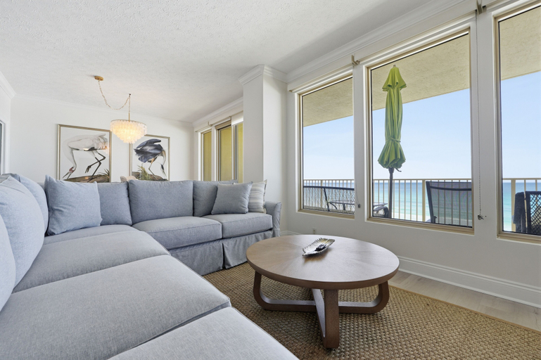 Living area 3, Unit 0505 2 Bedroom Condo by RedAwning, Bay