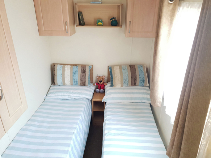Room 4, 10 Berth Caravan Butlins Skegness Pet Friendly, Lincolnshire