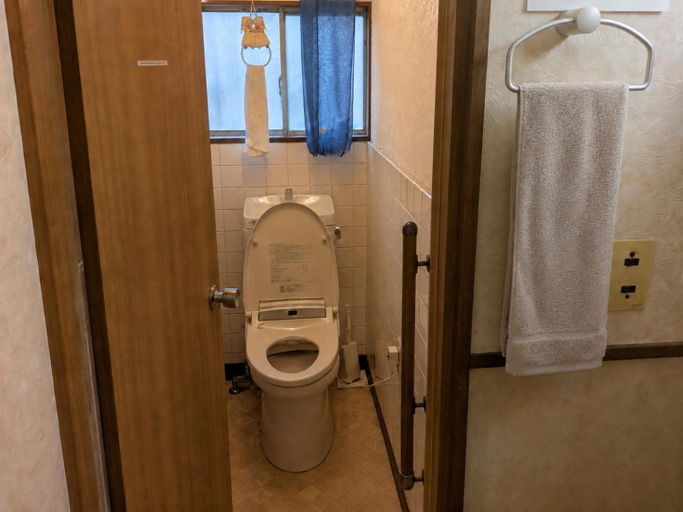 Bathroom 3, Oomiyabase Retro Guesthouse - Easy access to Tokyo and Narita airport, Chiba