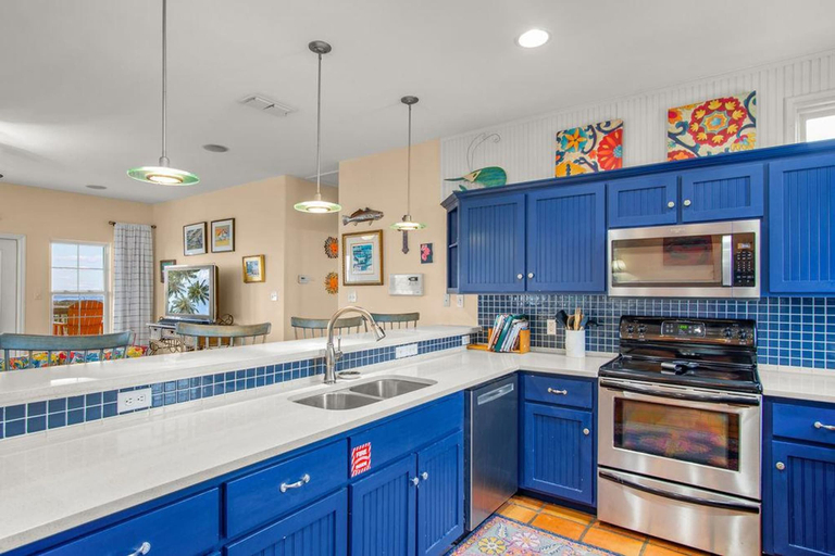 Room 3, Amazing Beach Views Boardwalk to Beach Shared Pool, Nueces
