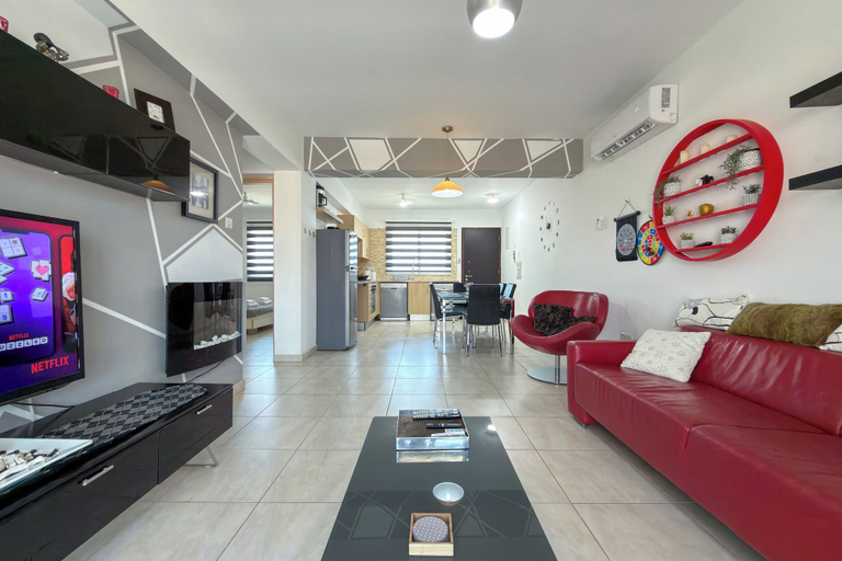 Living area 5, Family Resort Apt with Pool Sleeps 6