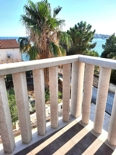 Balcony 3, House Casa Roza, Marina