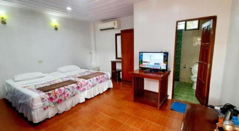 Bedroom, Guyana Saikaew, Muang Rayong
