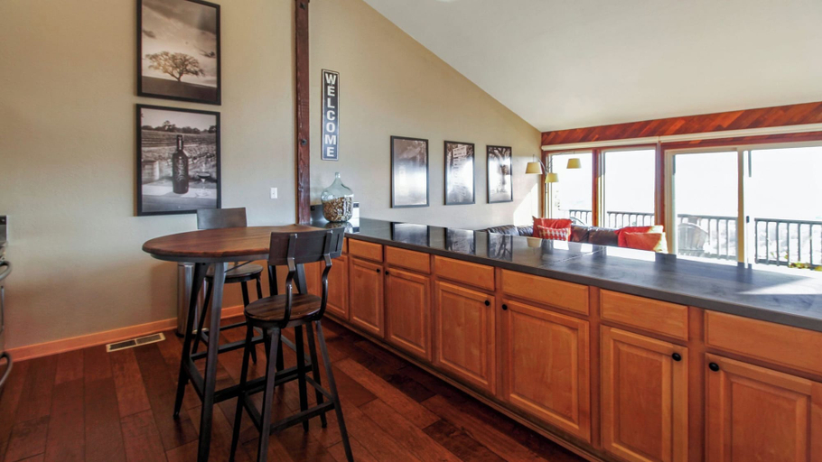Interior 3, Peachy Canyon Place by Avantstay Vineyard Deck Views Near Wineries, San Luis Obispo