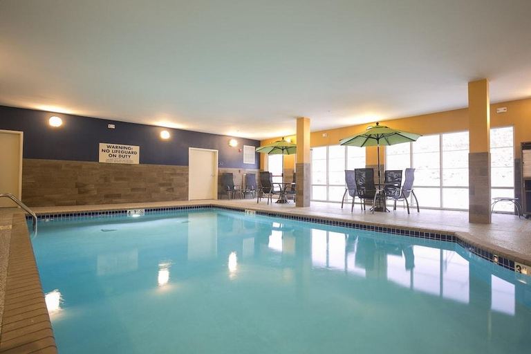 Sport & Beauty, GrandStay Hotel & Suites, Goodhue