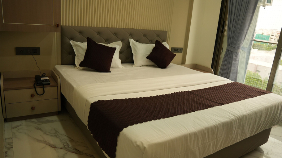 Room 4, Hotel Yagnik Inn Rajkot, Rajkot