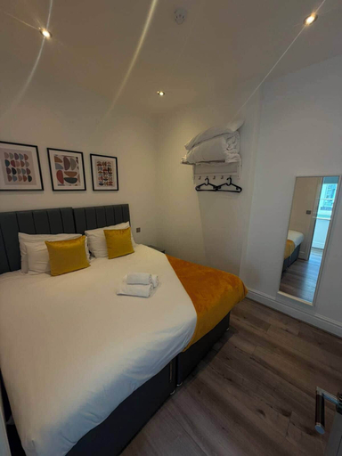 Bedroom 2, Harrington Street Apartments, Sefton