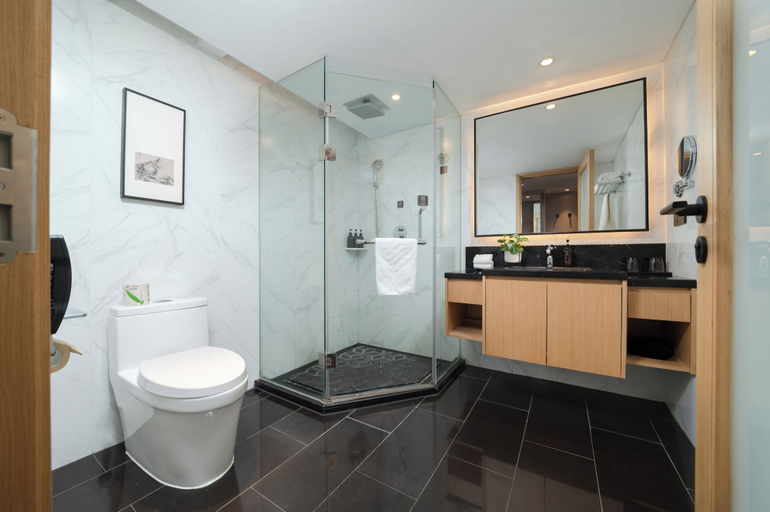 Bathroom 2, Beijing Yiho Hotel, Beijing