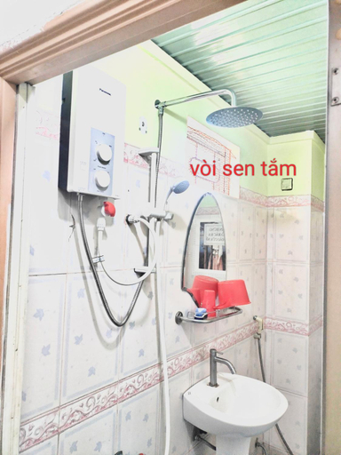 Bathroom, Thanh Lich Motel, Qui Nhơn