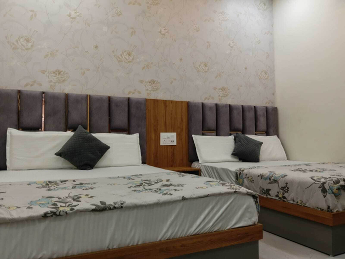 Room 5, Hotel Grey Stone B & B, Amritsar