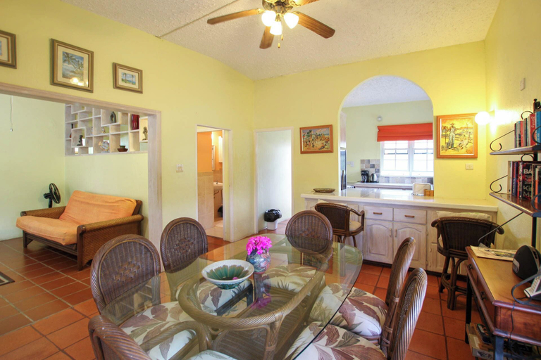 In-room dining 4, Amazing Pool and Nearby Beach - Bliss