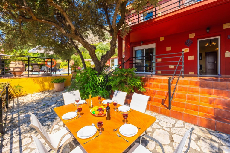 Others 5, Villa Aliona, Ionian Islands