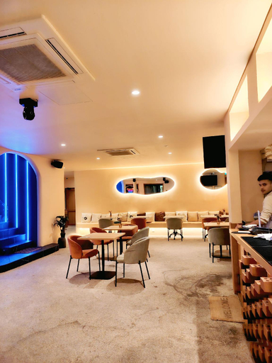 Food & Drinks 5, Scarletz  Suites By Skyscraper, Kuala Lumpur