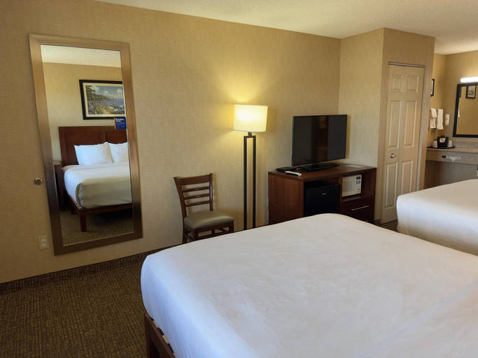 Bedroom 5, Comfort Inn On the Bay, Kitsap