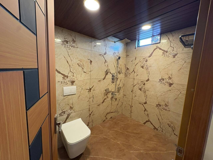 Bathroom, Odyssey Rendezvous, Ernakulam