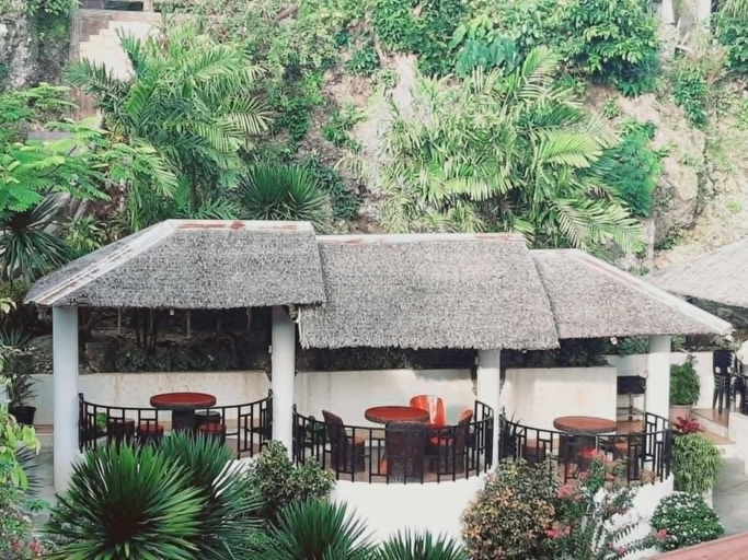 Outdoor dining 2, Avana Hills Boracay Prime - Panoramic, Malay