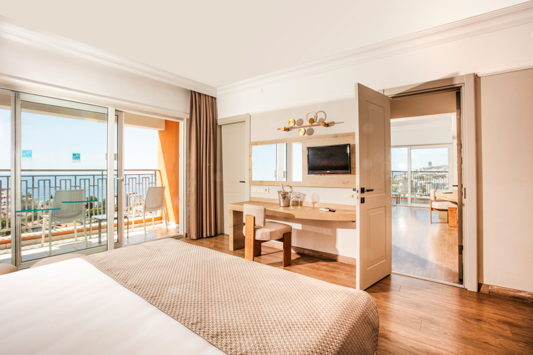 Bedroom 3, Palmin Hotel, Kuşadası
