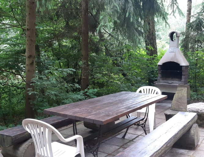 Outdoor dining, Large House With Private Sauna, Close to the Lake, Olsztyn