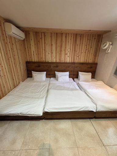 Bedroom 2, OK Hotel, Gwangsan