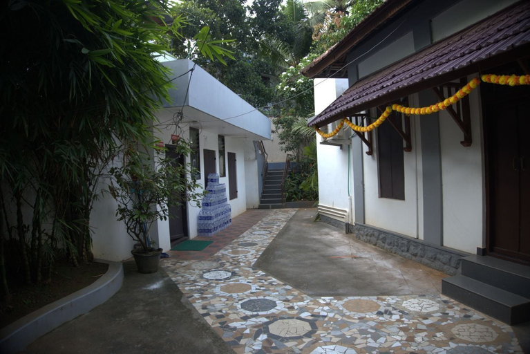 Property grounds 4, Pop Tavern Kerala house, Thiruvananthapuram