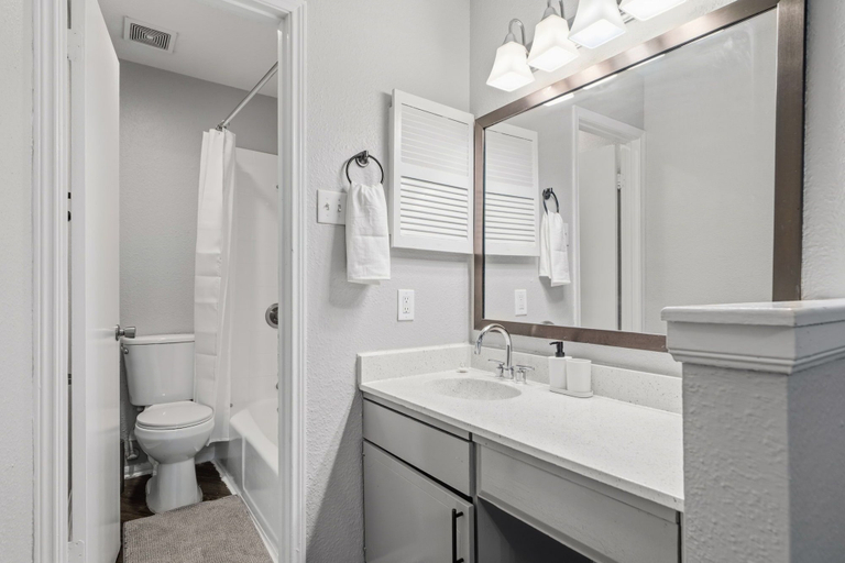 Bathroom 3, Winrock Apartments by Andes STR, Houston