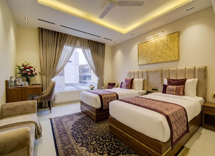 Bedroom 5, Airport Hotel The Capitol, Delhi