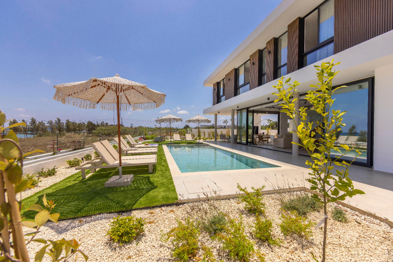 Swimming pool 3, New 4 Bedroom Villa with panoramic sea views