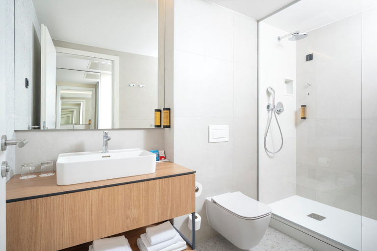 Bathroom 4, Hotel Garden Istra Plava Laguna, Umag