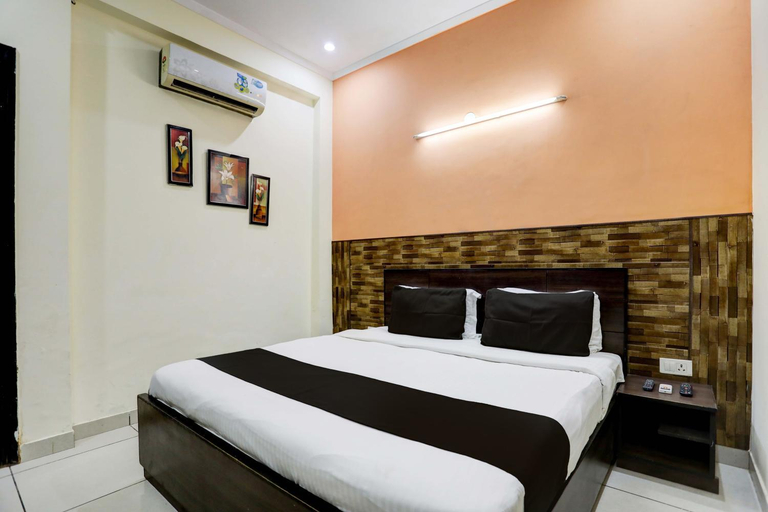 Bedroom 2, Hotel O Wonderland Inn, Gurgaon