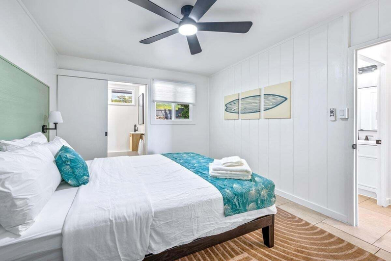 Room 4, Big Island Kahaluu Surf Boutique #4 2 Bedroom Apts