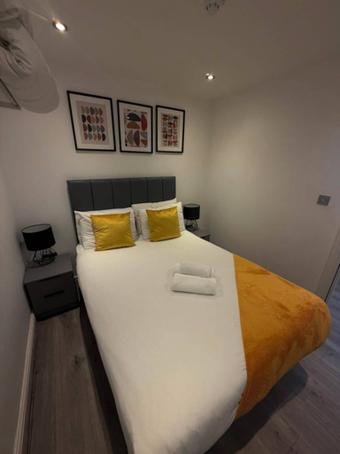 Bedroom 4, Harrington Street Apartments, Sefton