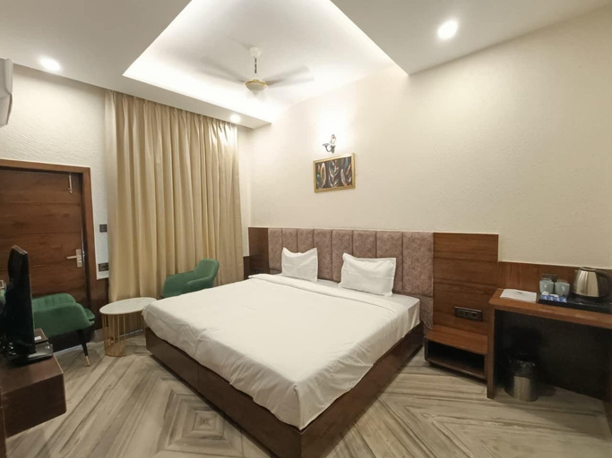 Room 3, Hotel Green Olive, Solan