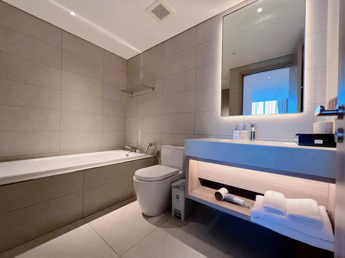 Bathroom 5, A La Carte Residence by HHK, Hạ Long