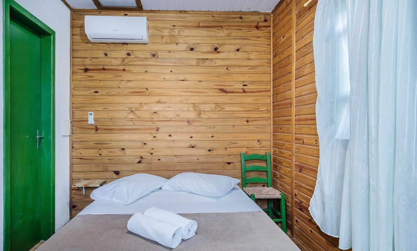Room 5, Cozy Cabin in Praia do Rosa - Prj003, Imbituba