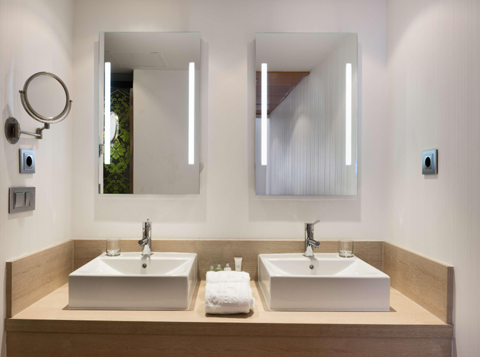 Bathroom 4, NH Ciudad Real, Ciudad Real