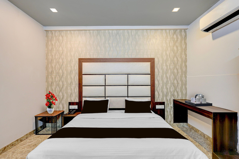 Room 5, Deluxe Room Ranipur Mor, Hardwar