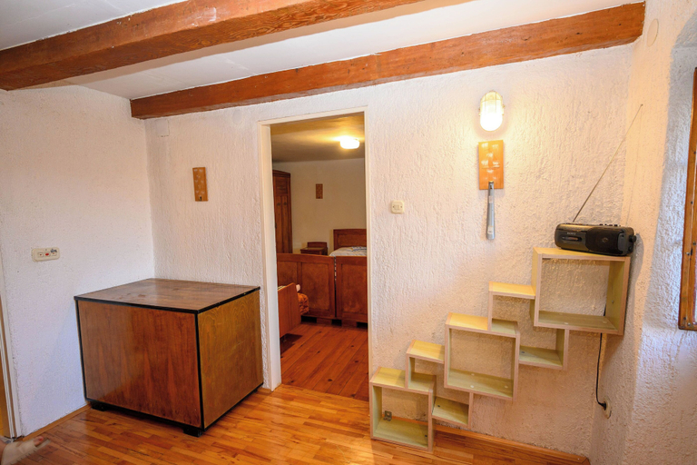 Interior entrance 2, House Arija, Novi Vinodolski