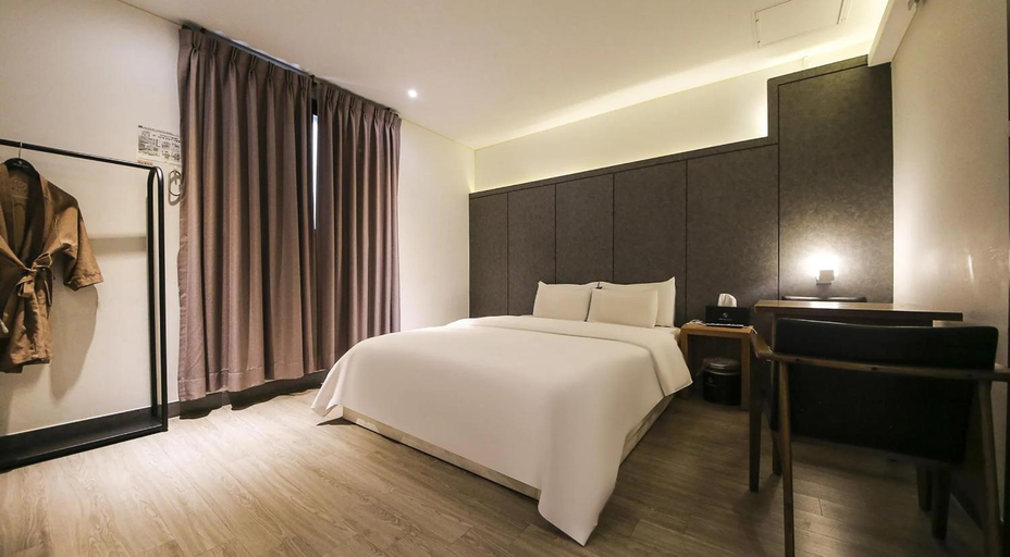Bedroom 2, Cheonan CS Plaza Hotel, Cheonan