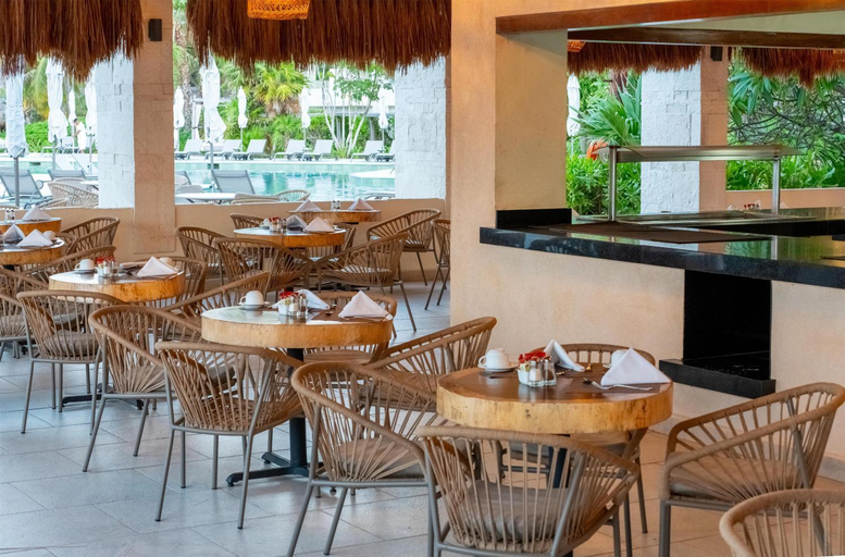 Food & Drinks 5, Akumal Bay Beach & Wellness Resort, Cozumel