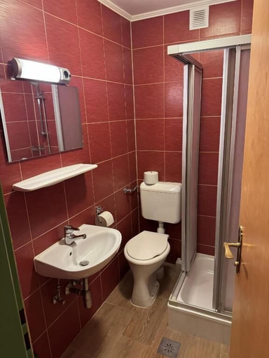 Bathroom 2, Schönmoosalm, Zell am See